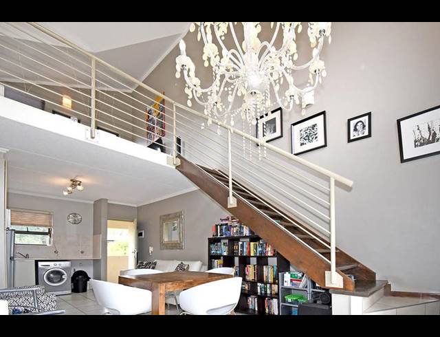 1 BEDROOM APARTMENT FOR SALE IN BRYANSTON